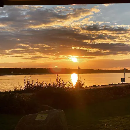 Strandvilla Saenger * Glowe